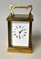 Pegasus – Kunst 
- Antik - 
Design 
presents: 
French 
brass travel 
clock, 19th 
century.