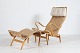 Stari Antik 
presents: 
Bruno 
Mathsson
Pernilla 2 
easy chair
with stool 
stool