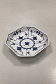 Danam Antik 
presents: 
Royal 
Copenhagen Blue 
Fluted Plain 
Dish No. 230