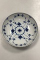 Danam Antik 
presents: 
Royal 
Copenhagen Blue 
Fluted Plain 
Salad Bowl No. 
19