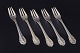 L'Art presents: 
Georg 
Jensen
5 pastry 
forks, “Lily of 
the Valley”, 
1933–44.
