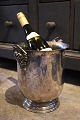 K&Co. presents: 
Old French 
wine / 
champagne 
cooler in 
silver-plated 
metal 
with bunches 
of grapes on 
the side...