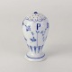 Kinnerup Antik 
& Porcelæn 
præsenterer: 
B&G 
peberbøsse
Blåmalet
7,5 cm