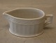 Klosterkælderen 
presents: 
11562 
Small creamer 
4.4 x 10.2 cm 
Royal 
Copenhagen 
White Fan 
Dinnerware
