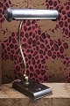 K&Co. presents: Old desk lamp in patinated brass...