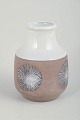 L'Art præsenterer: Göran Andersson for Upsala Ekeby, vase.