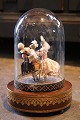 K&Co. presents: Old French mechanical music box with movement by the brand Reuge, with a rococo couple dancing ...