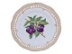 Antik K presents: Flora DanicaFruit plate with plums and pierced border 22.5 cm. #3554