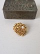 Karstens Antik presents: Flora Danica parsley brooch in gold-plated sterling silver with pearl