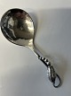 Antik Huset præsenterer: Georg Jensen Sterling Sølv Magnolia Nr. 84 Sukkerske No 171. Måler 10 cm