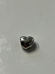 Antik Huset presents: Charm for bracelet, from Pandora made like a heart. 925 sterling silver.