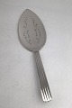 Danam Antik presents: Georg Jensen Sterling Silver Bernadotte Fish Server No. 140A