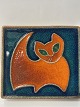 Antik Huset presents: Relief, Red cat, Bornholm pottery, Søholm.Dimensions 17 x 18.8 cm.