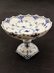 Middelfart Antik presents: Royal Copenhagen blue fluting full lace centerpiece 1/1020
