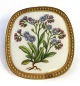 Lundin Antique præsenterer: Royal Copenhagen. Flora Danica motiv. Broche / vedhæng med sølvbagside (925). Højde ...