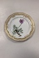 Danam Antik præsenterer: Royal Copenhagen Flora Danica Frokosttallerken No. 20/3554