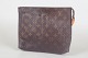L'Art presents: Louis Vuitton pochette.