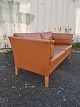 Antik Pjot præsenterer: Lille sofa kr. 2800,-