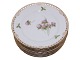 Antik K presents: CloverSalad plate with full lace border 19 cm.