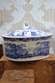 K&Co. presents: Antique oval, Swedish 19th century Rörstrand tureen in earthenware with blue glaze...