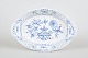 L'Art præsenterer: Meissen, Blå Løgmønster, gennembrudt serveringsfad, ca. 1900.