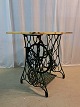 Symaskinestel med plade   kr. 950,-