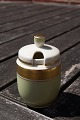 Dagmar med guld porcelæn, Sennepskrukker med låg