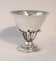 Lundin Antique præsenterer: Georg Jensen. Sølvopsats. Sterling (925). Model 17A. Design Johan Rohde. Højde 10,5 ...