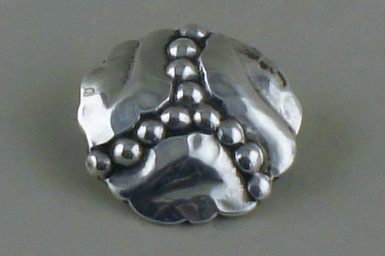 Georg Jensen Art nouveau broche i sølv. Tidlige stempler.
