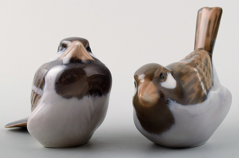 Royal Copenhagen, 2 sparrows, number 1081 + 1579.