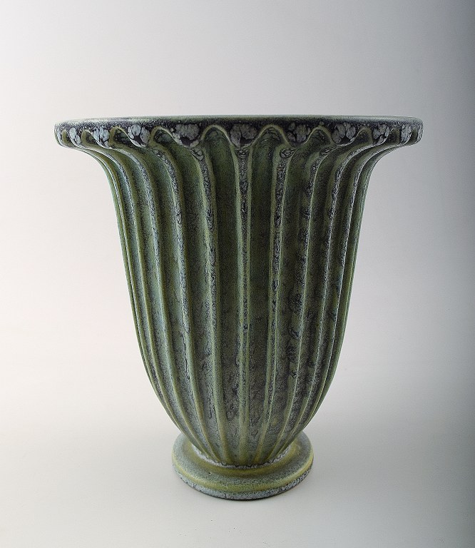 Schollert keramikvase, klassisk art deco form.
