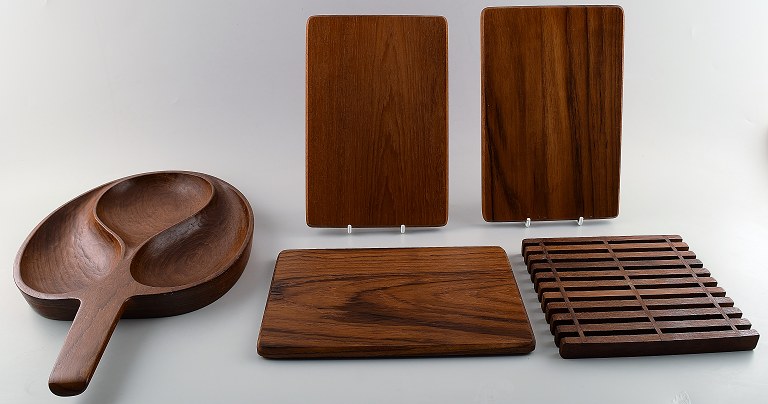 Danish design, cutting boards and more in teak.
