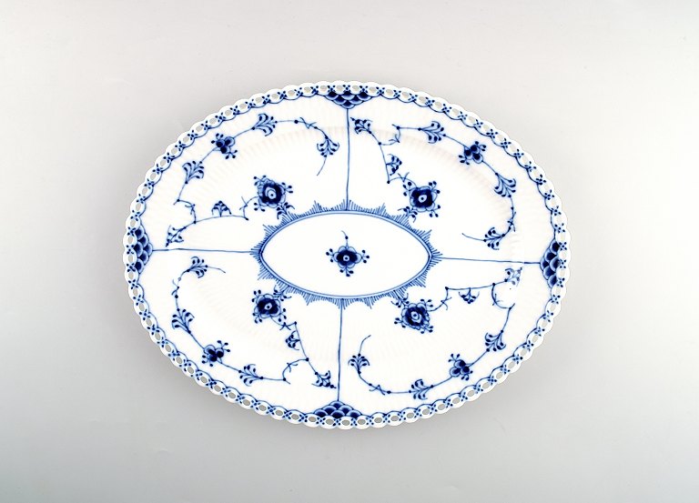 Royal Copenhagen Blue Fluted full Lace, Platter.
Decoration number 1/1147.