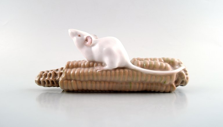 Royal Copenhagen figurine, mice on cob.
