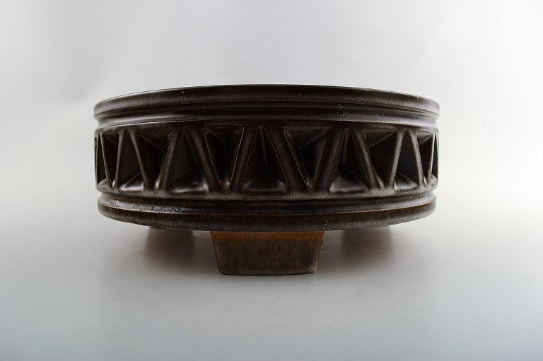 Irma Yourstone for Upsala-Ekeby, Sweden, large ceramic bowl in Art Deco style. 
Mid. 20 c.