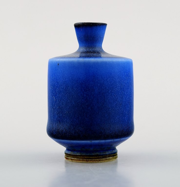 Friberg Studio keramik miniature vase. Moderne svensk design.
