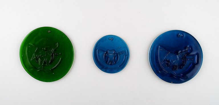 3 retro art glass hanging from Holmegaard in different colors - for decoration 
in eg. a window, app. 1969. Noah