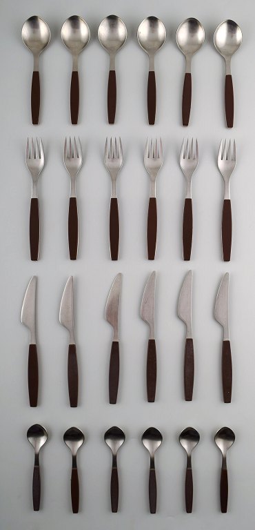 Complete dinner service for 6 p., Henning Koppel. Strata cutlery stainless steel 
and brown plastic. Produced by Georg Jensen.