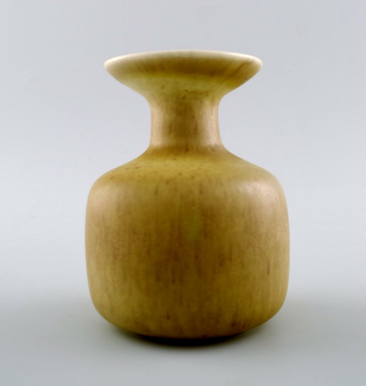 Rörstrand, Gunnar Nylund "Granola" art pottery vase.