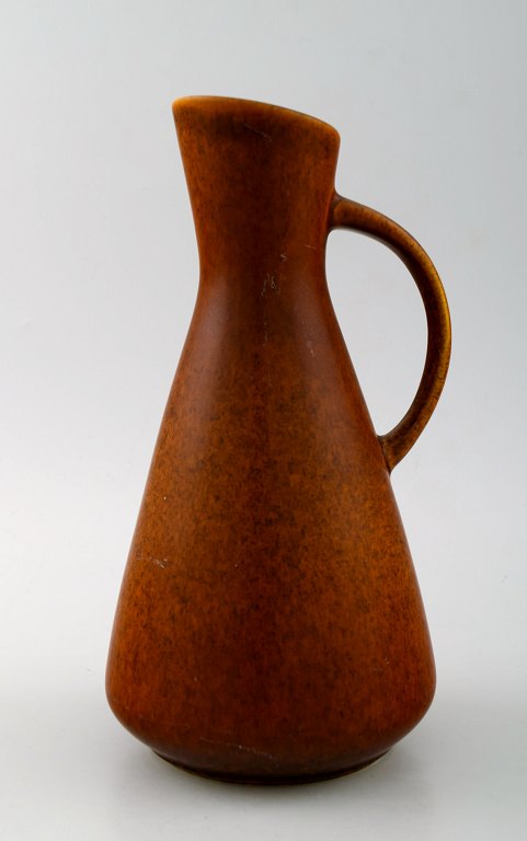 Gunnar Nylund, Nymølle pitcher in ceramics.
