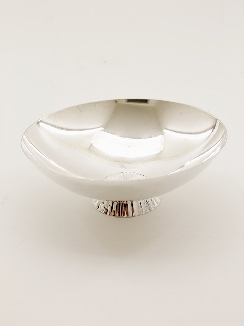 Sigvard Bernadotte for Georg jensen dessin 823 skål