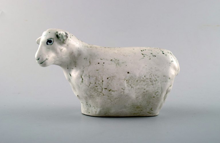 Henrik Allert for Pentik, Finland. Unique sheep in ceramics. Late 1900s.
