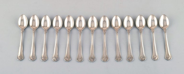 Cohr, Denmark Saxon flower silver cutlery. Coffee spoon.
12 pieces in stock.