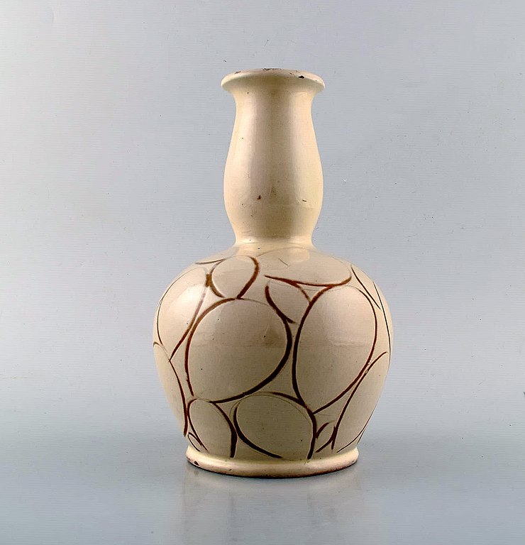 Kähler, Denmark, glazed stoneware vase in modern design. 1930 / 40