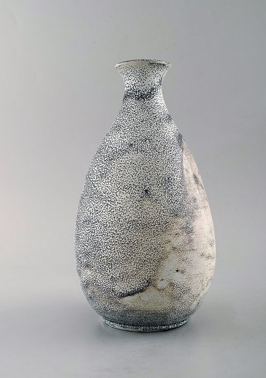 Svend Hammershøi for Kähler, Denmark. Vase in glazed stoneware. Beautiful gray 
black double glaze. 1930