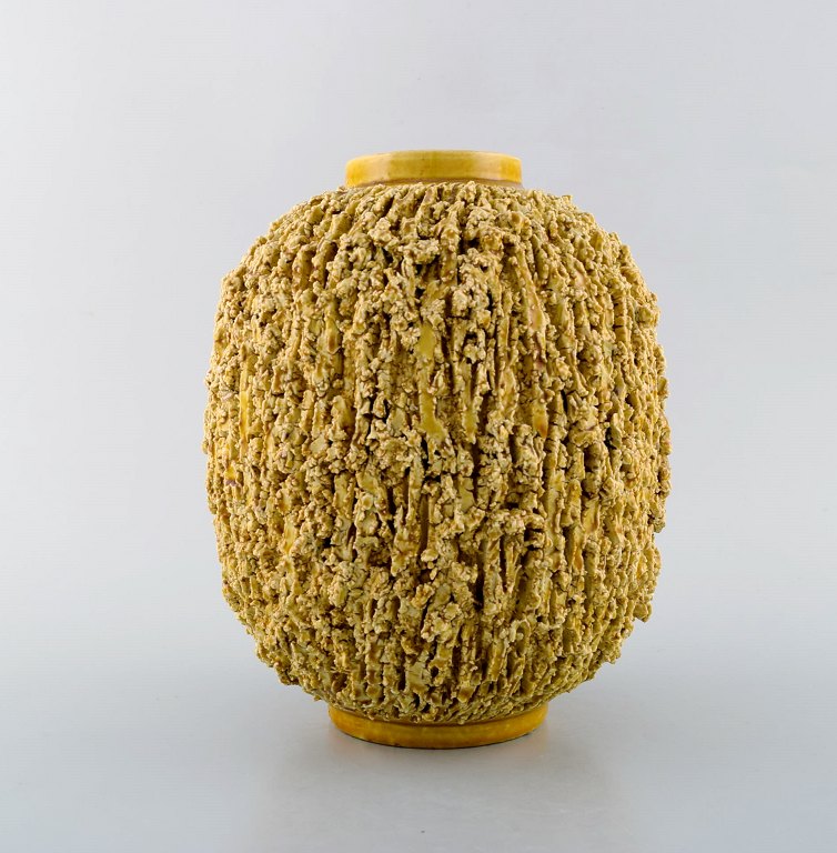 Gunnar Nylund for Rörstrand / Rorstrand. "Chamotte" vase in mustard yellow 
glaze. 1950