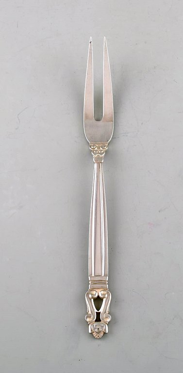 Georg Jensen Acorn meat fork in sterling silver. Dated 1933-44.
