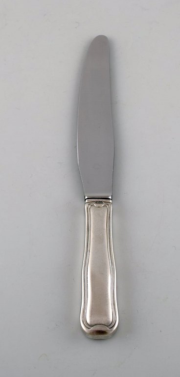Georg Jensen Dobbeltriflet middagskniv i sterlingsølv og rustfrit stål. 5 stk på 
lager. 
