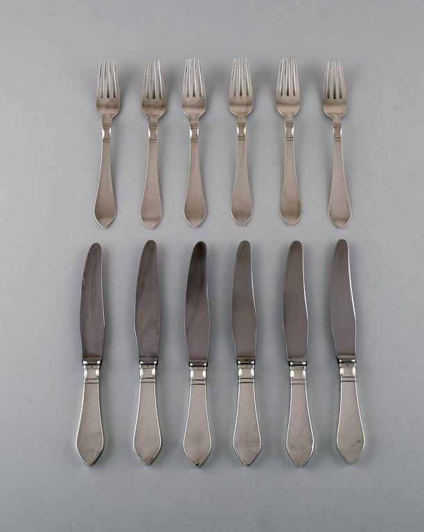 Georg Jensen Continental cutlery. Dinner service for six people in hammered 
sterling silver.

