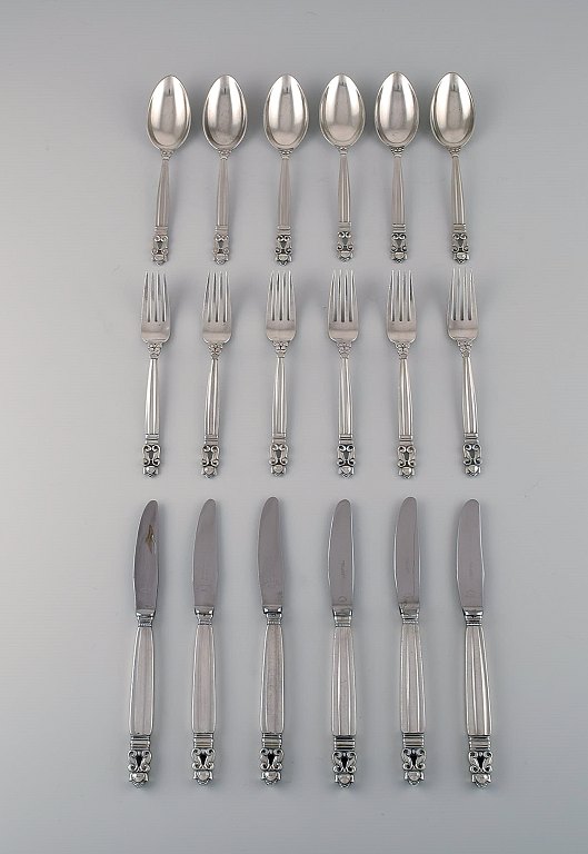 Johan Rohde for Georg Jensen. Acorn lunch service for six people in sterling 
silver.
